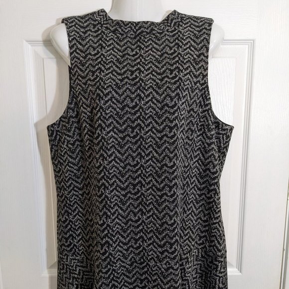 Antonio Melani Black & Gray Chevron Sleeveless Sweater Midi Dress - size 14 - Picture 3 of 12